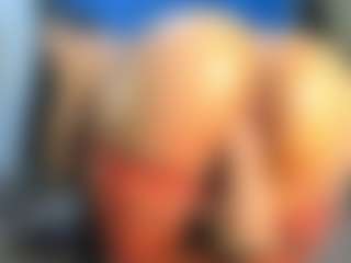 Live-camshow met AryySwett - Public op Camsoda