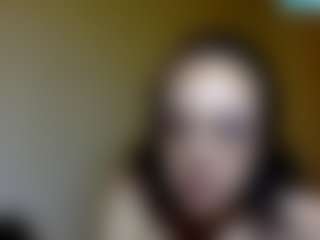 Live cam show with Rrush_velvet - Drinking on Dolls Live