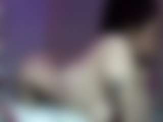 Live cam show with Rrush_velvet - White on Mixed Magazine Live | colombia