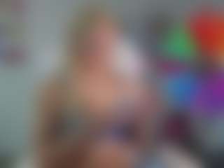 Live cam show with Bunny Kaye - Blowjob on Fit Hotties