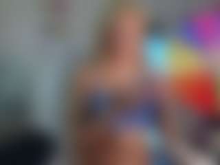 Live cam show with Bunny Kaye - Toys on PervPlay.com