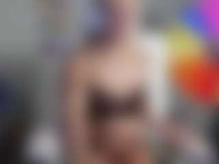 Live cam show with Bunny Kaye - Lactating on Camsoda