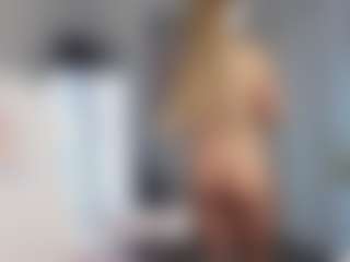 Live cam show with Bunny Kaye - Blowjob on sexylive.show