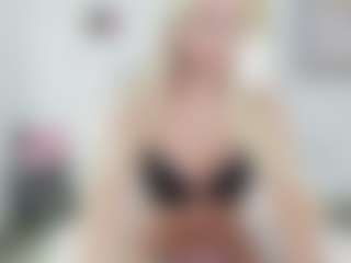 Live cam show with Bunny Kaye - Dom on Camsoda