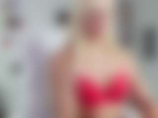 Live cam show with Bunny Kaye - Strip on ObeyMaria