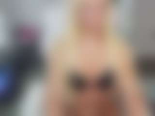 Bunny Kaye's Live Sex Cam Show