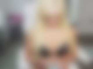 Live cam show with Bunny Kaye - Sexwebcam Lovense on Latina Girls