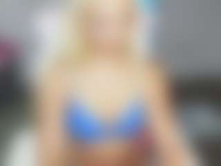 Live cam show with Bunny Kaye - Bluehair on iamadamtest123.com
