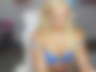 Live cam show with Bunny Kaye - Lovense on WildCum