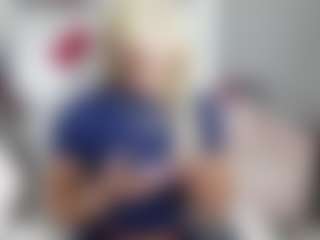 Live cam show with Bunny Kaye - Tease Blonde Hair on UwU Esports