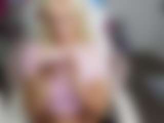 Live cam show with Bunny Kaye - Tease on Hubzter Live