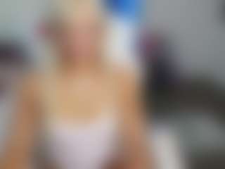 Live cam show with Bunny Kaye - Pornstar Squirt on Mixed Magazine Live