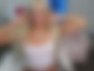 Live cam show with Bunny Kaye - Cum Toys on liverealitysex.com
