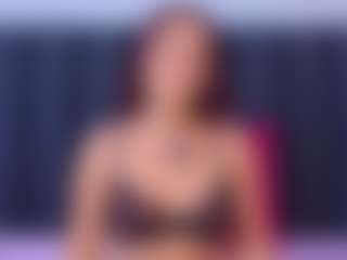 Live cam show with Mathiina - Toys on dropp.cam