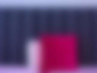 Live cam show with Mathiina - Dildo Or Vibrator on livesuperchat.net