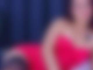 Live cam show with Mathiina - Petite MILF on Nude Live Now