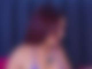 Live cam show with Mathiina - Athletic MILF on EXY