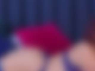 Live cam show with Mathiina - Brown Hair MILF on 1on1-livenow