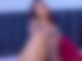 Live cam show with Mathiina - Strip MILF on liverealitysex.com