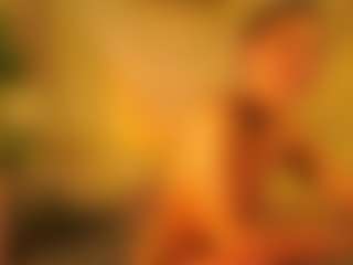 Live cam show with RoseleeRaderstorf - Brown Hair on fapnchat