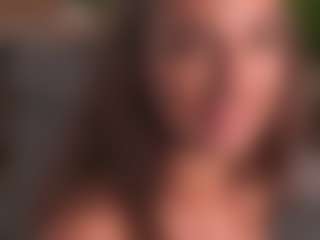 Live cam show with RoseleeRaderstorf - Mature on Camversity