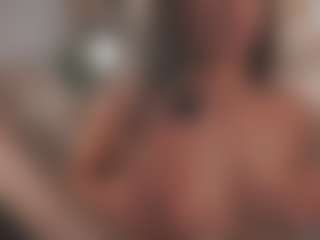 Live cam show with RoseleeRaderstorf - MILF Teen (18+) on CamClone