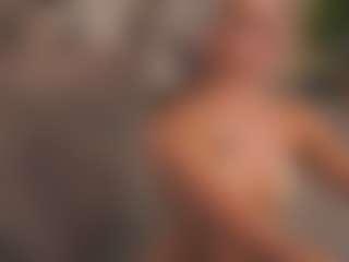 RoseleeRaderstorf's Live Sex Cam Show