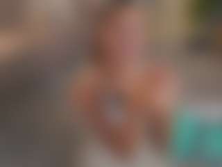 Live cam show with RoseleeRaderstorf - Amateur on fapnchat