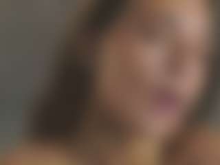 Live cam show with RoseleeRaderstorf - Brown Eyes MILF on CamClone