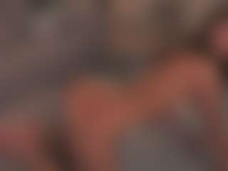 Live cam show with RoseleeRaderstorf - Latina Mature on Dolls Live