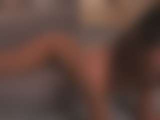 Live cam show with RoseleeRaderstorf - Spank Mature on Dolls Live