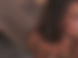 Live cam show with RoseleeRaderstorf - Brown Hair MILF on Mixed Magazine Live