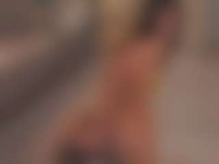 RoseleeRaderstorf's Live Sex Cam Show