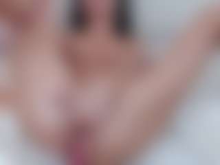 Live cam show with SilviaVanda - Athletic Shaved Pussy on TastyBlacksLive