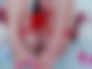 Live cam show with SilviaVanda - Public on xfollow cams
