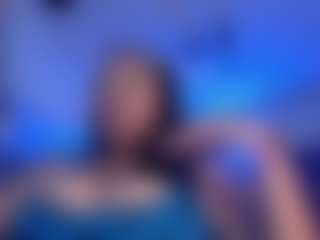 Live cam show with Sussan R - Average on Streamer API