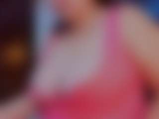 Live cam show with Sussan R - Green Eyes on Hubzter Live