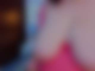 Live cam show with Sussan R - Blue Eyes on TeamSkeetLive