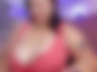 Live cam show with Sussan R - Tittyfuck on Dolls Live