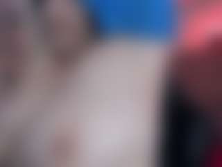 Live cam show with Sussan R - Green Eyes on SquirtSoMuch