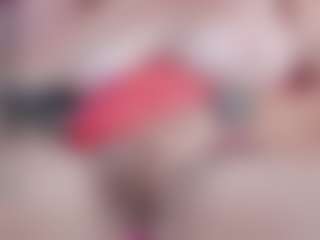 Live cam show with Sussan R - Mature on liverealitysex.com