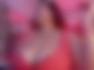 Live cam show with Sussan R - Green Eyes on Camsoda
