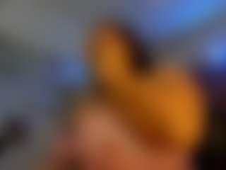 Live cam show with Sussan R - Blonde Hair Middle Aged on crypto-cams