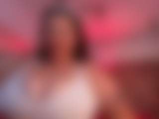 Live cam show with Sussan R - Green Eyes on CSO-WL