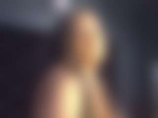 Live cam show with Goddess CeeCee - Twerk Ebony on slutload