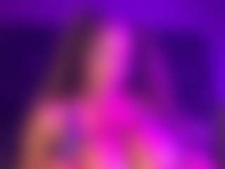 Live cam show with Goddess CeeCee - Bedroom Big Tits on Dare Cams