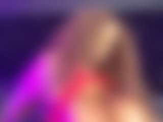 Live-camshow met Goddess CeeCee - Big Ass Big Tits op Camsoda