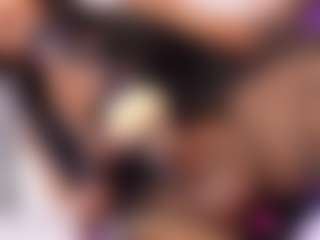 isabigsquirt's Live Sex Cam Show