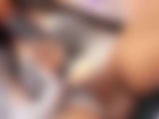 isabigsquirt's Live Sex Cam Show