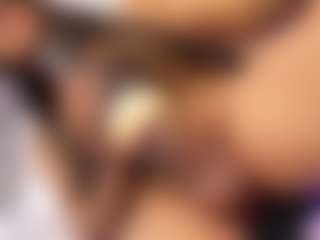 isabigsquirt's Live Sex Cam Show
